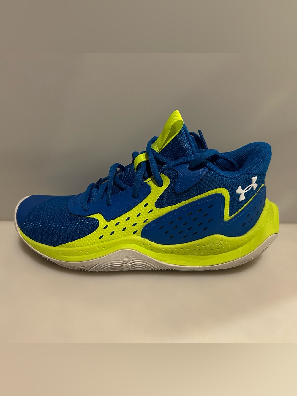 New Under Armour Youth Jet 23 Blue Basketball Shoes - Size 5.5Y / EU38 NIB